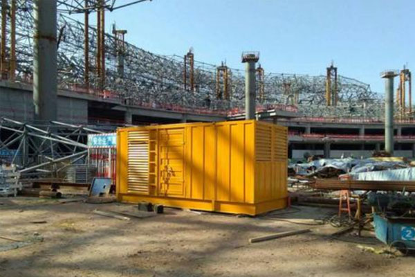 松滋发电机出租如何判断空气滤清器是否需要更换？